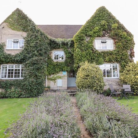 The Malins Apartment Moreton-in-Marsh Exterior photo